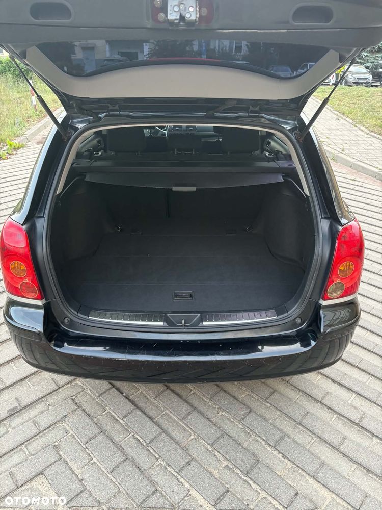 Toyota Avensis 1.8 VVT-i - 9