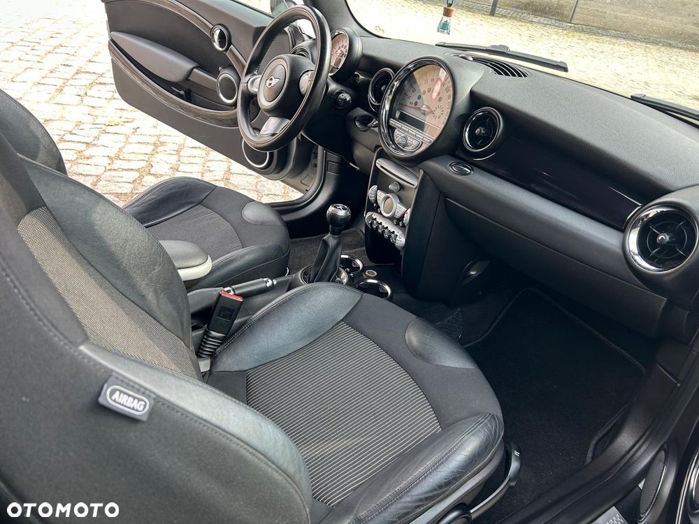 MINI Cooper S 50 Camden - 15