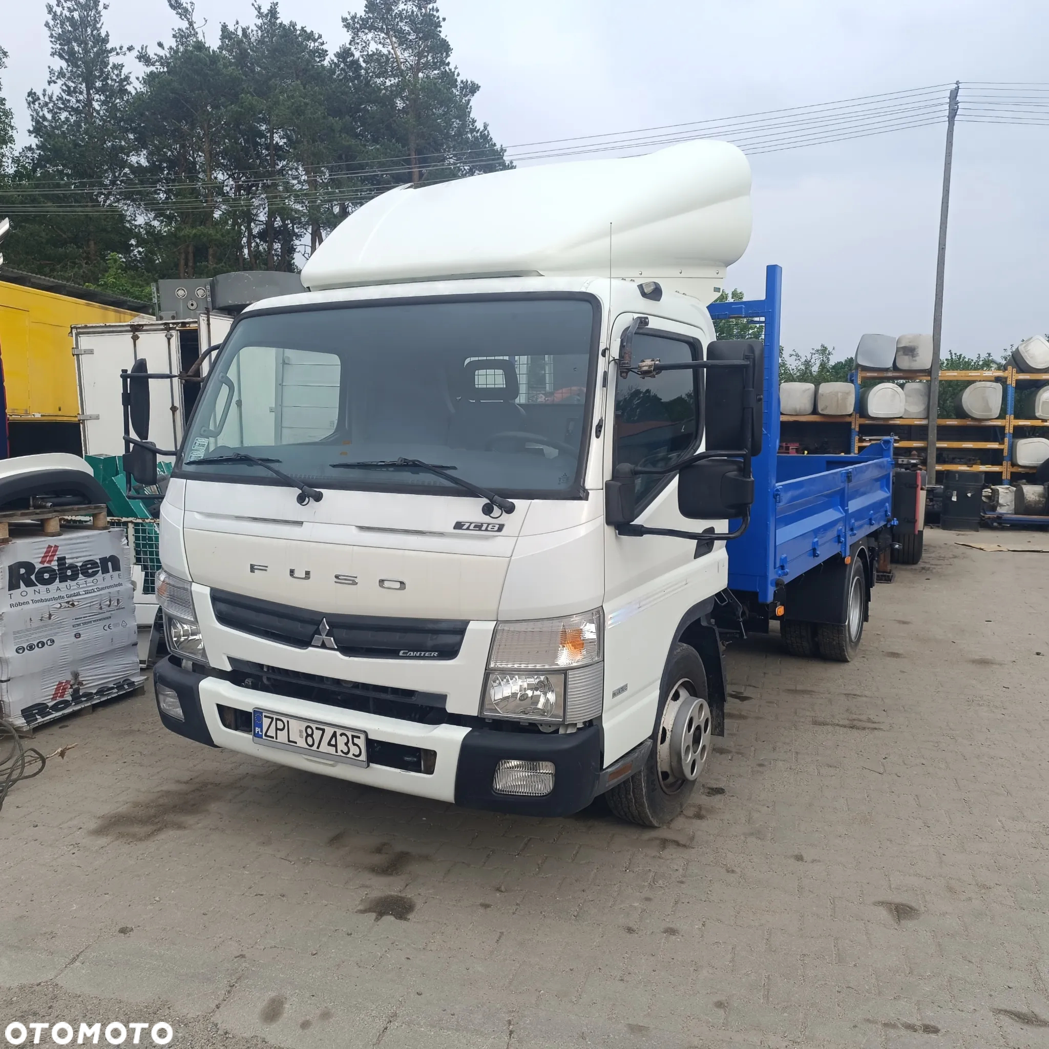 Mitsubishi Fuso Canter 7C18 - 2