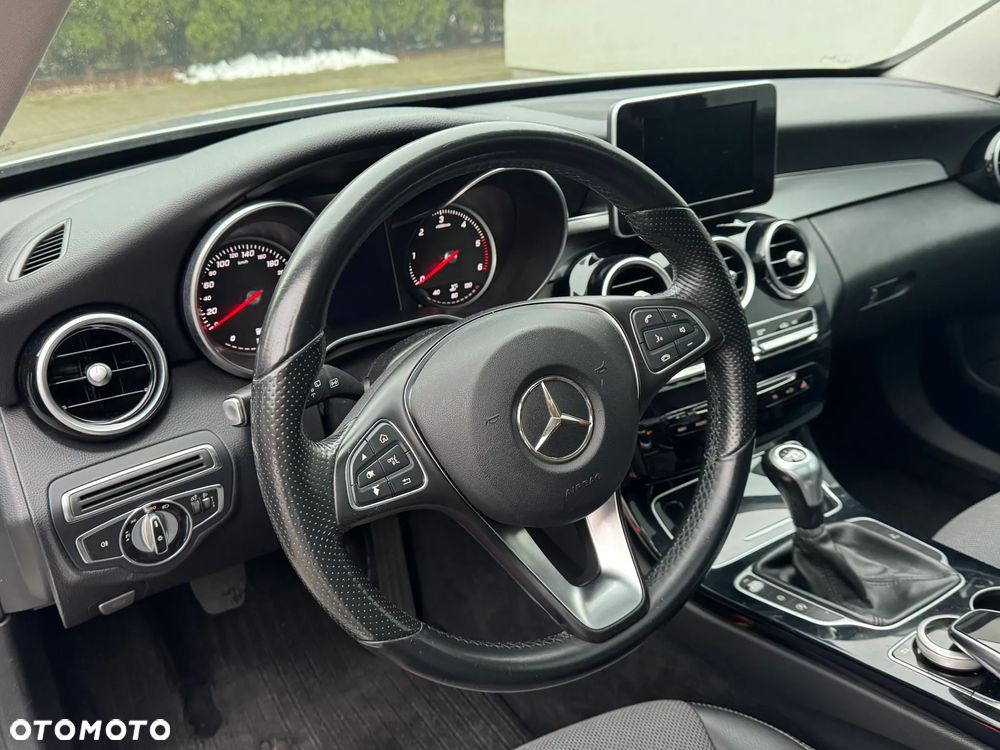 Mercedes-Benz Klasa C 180 (BlueTEC) d Avantgarde - 32
