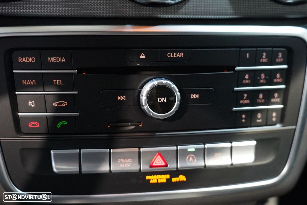 Mercedes-Benz GLA 180 d - 19