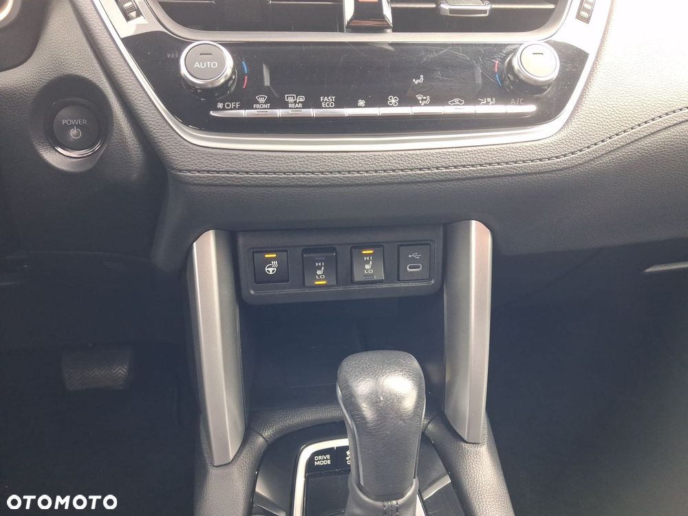 Toyota Corolla Cross 2.0 Hybrid Executive - 15