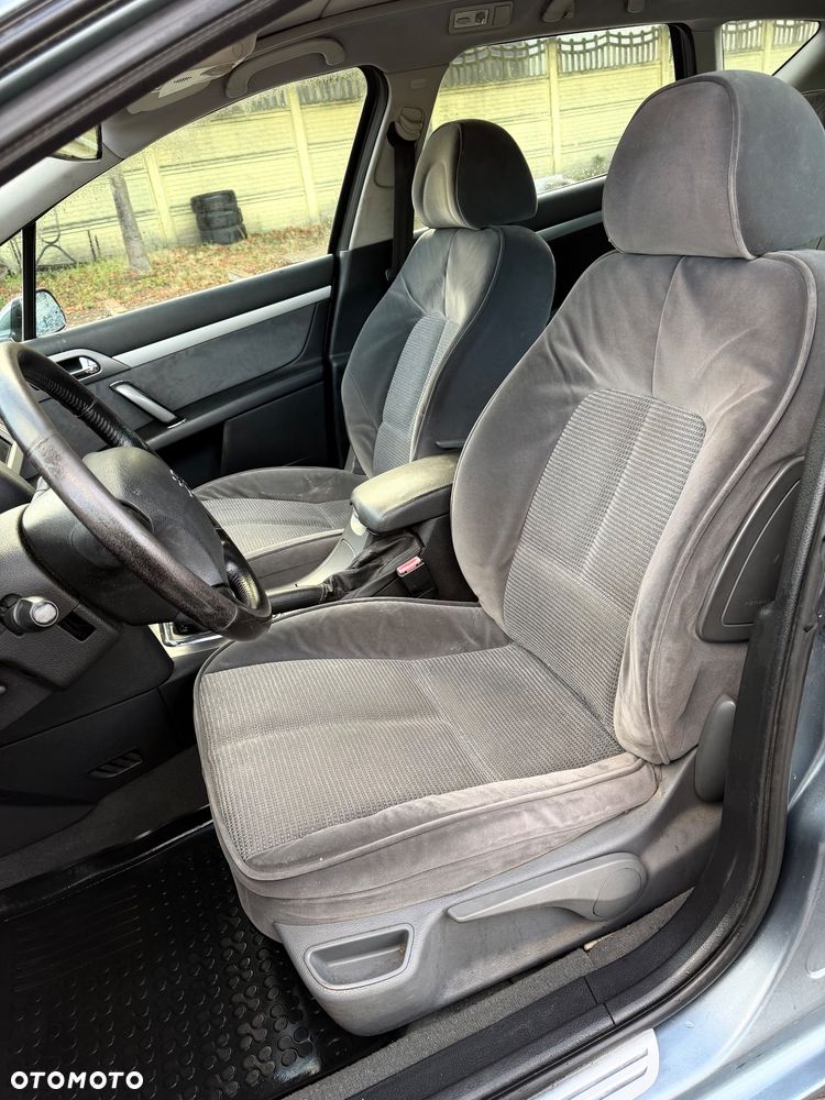Peugeot 407 - 11