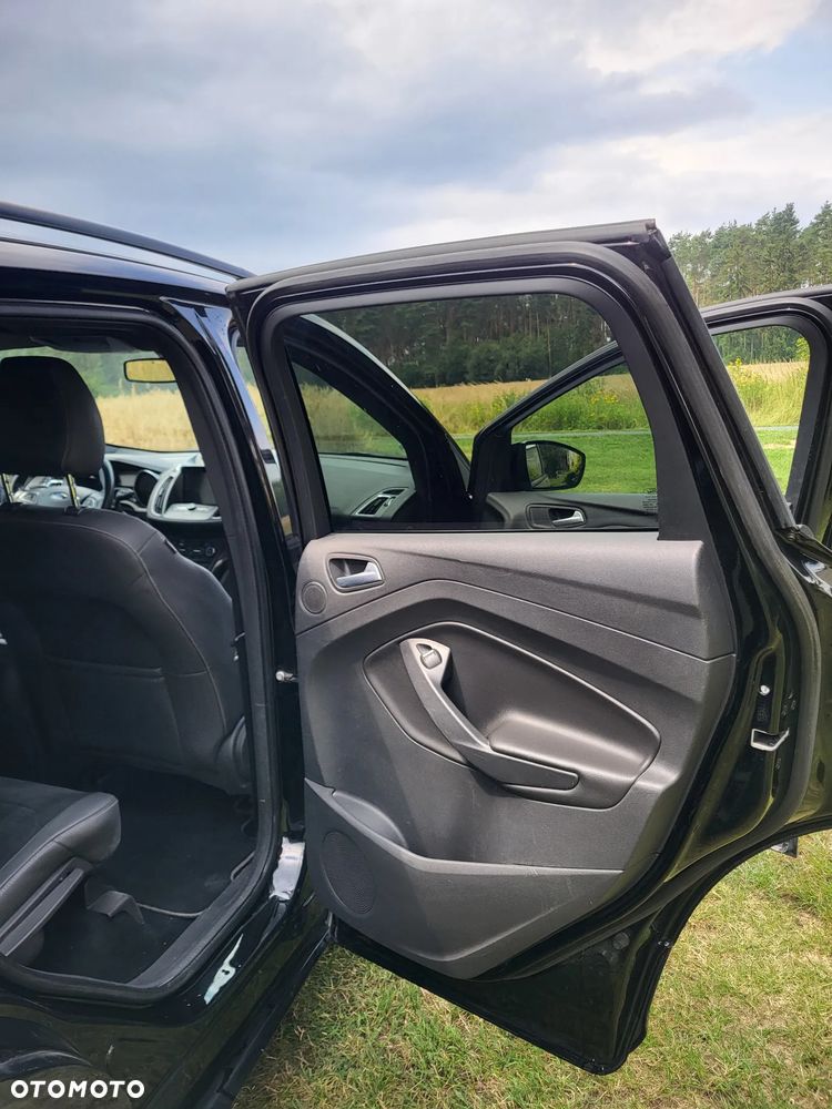 Ford Kuga 2.0 TDCi AWD ST-Line - 14
