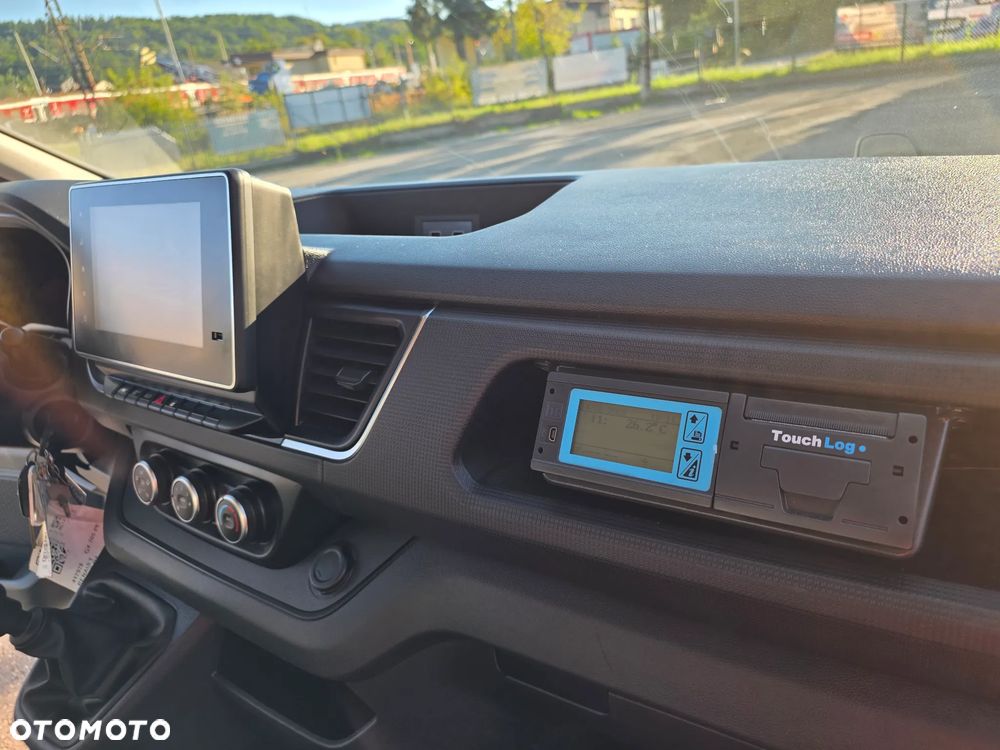 Renault Trafic Chłodnia Thermo King 230v Touch Log 150ps klima przebieg tyko 25356km - 2
