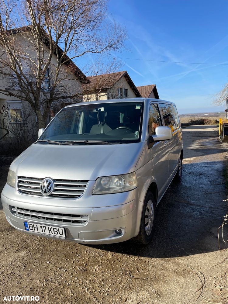 Volkswagen Transporter Caravelle Kurz DPF Comfortline - 1