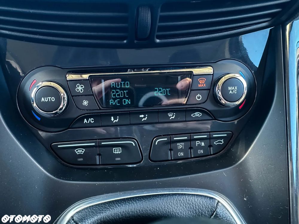 Ford Kuga 2.0 TDCi 4x4 Titanium - 30