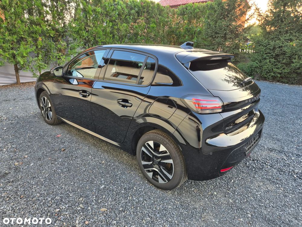 Peugeot 208 TURBO 100 Allure - 3