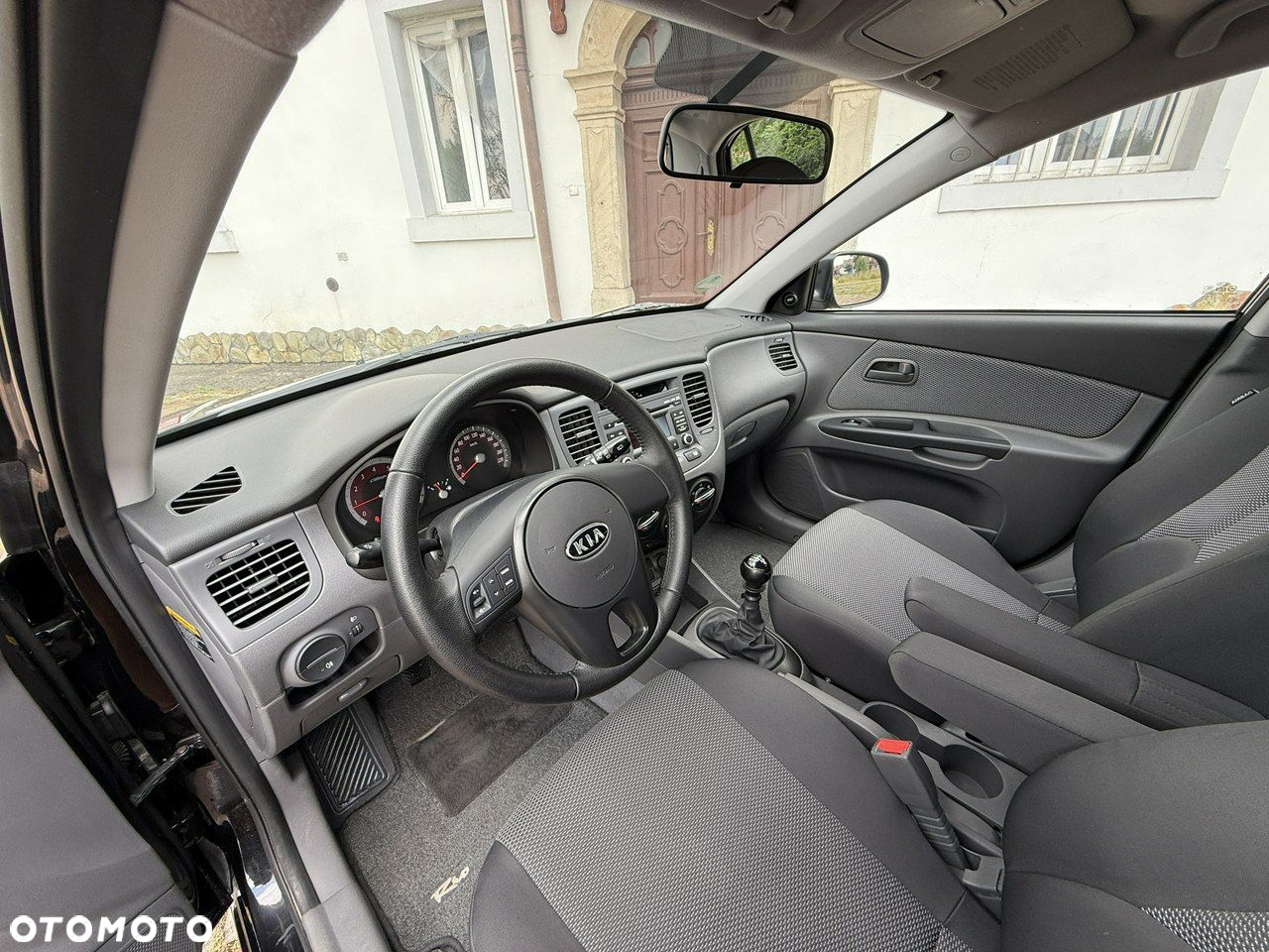 Kia Rio 1.4 Comfort - 24