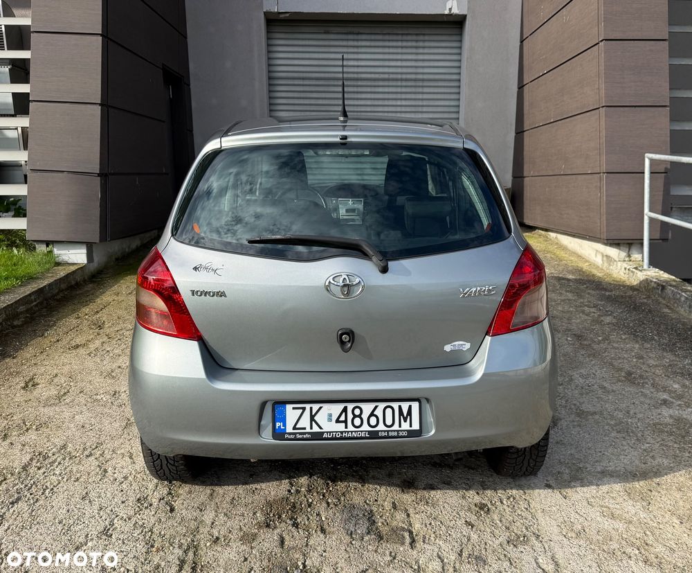 Toyota Yaris 1.0 Luna A/C - 6