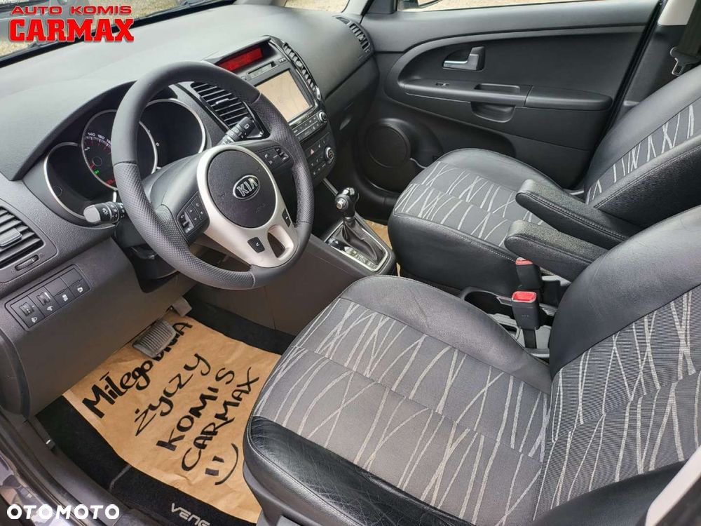 Kia Venga - 27