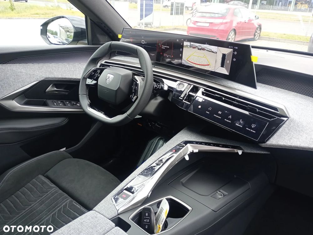 Peugeot 5008 1.2 PureTech mHEV GT S&S e-DCS6 - 14