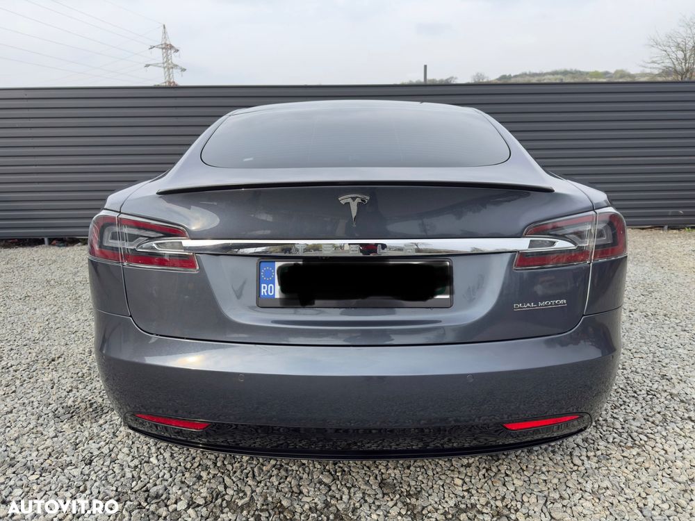 Tesla Model S Performance - 4