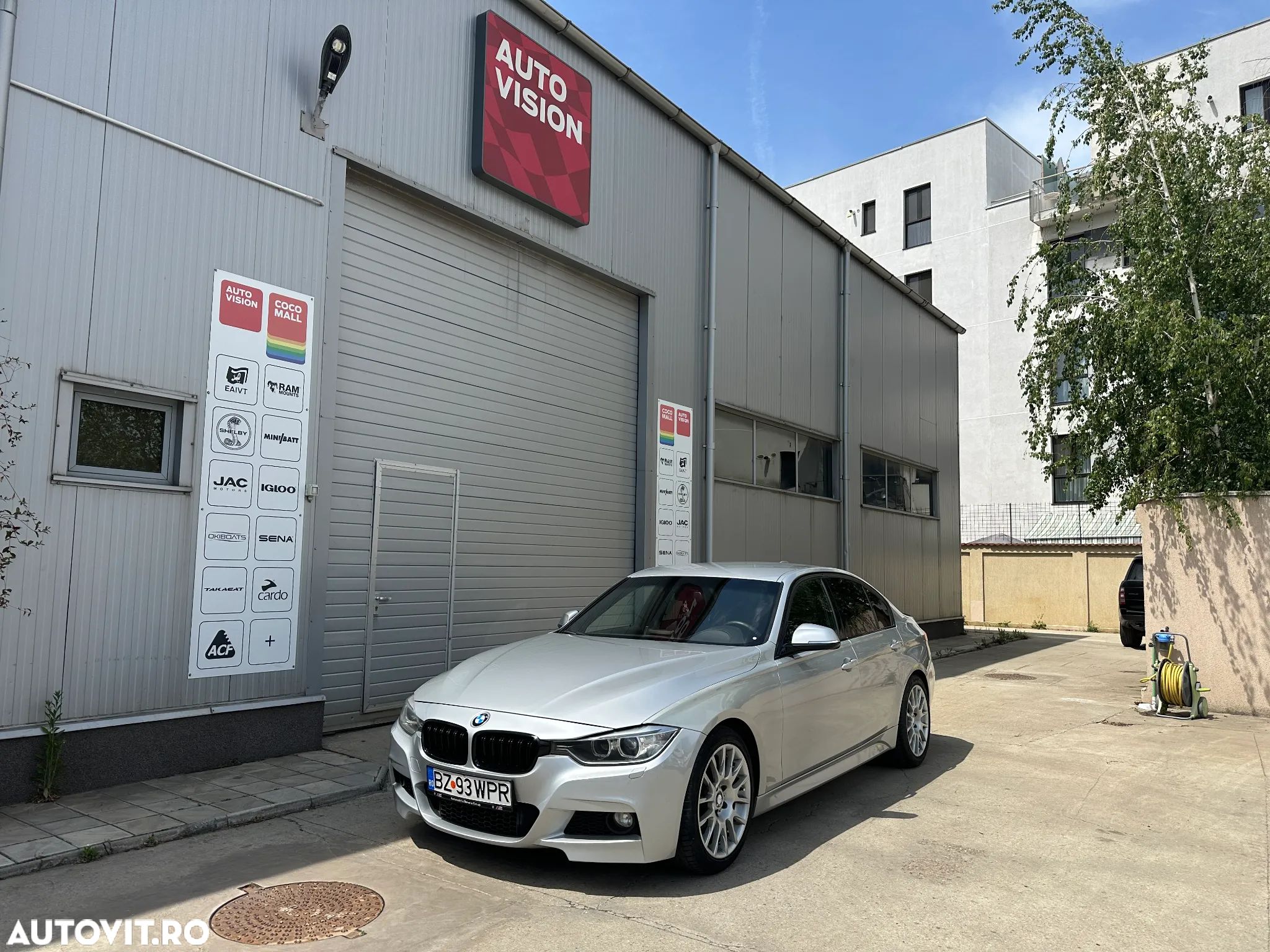 BMW Seria 3 - 1
