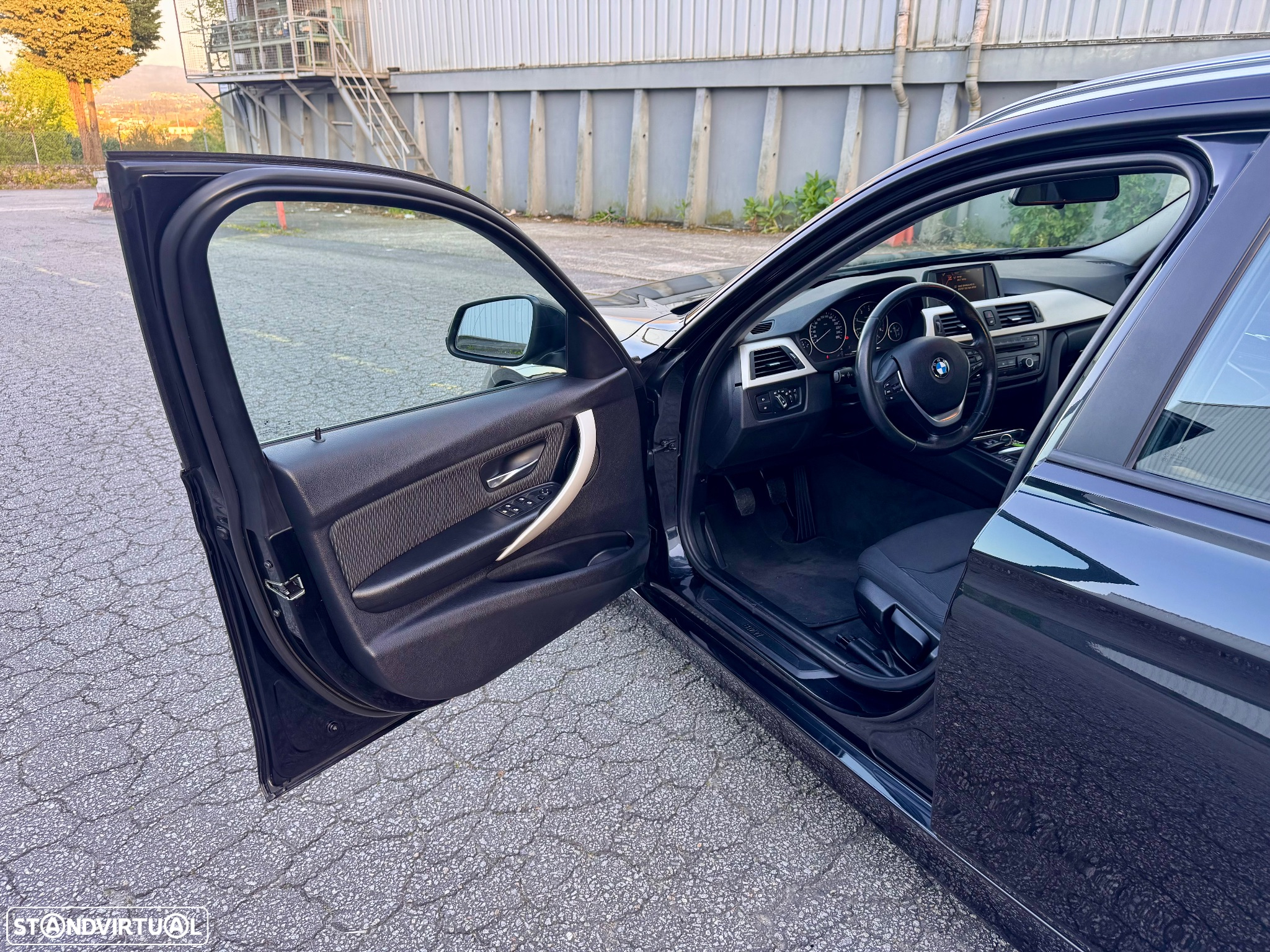 BMW 318 d Touring - 19