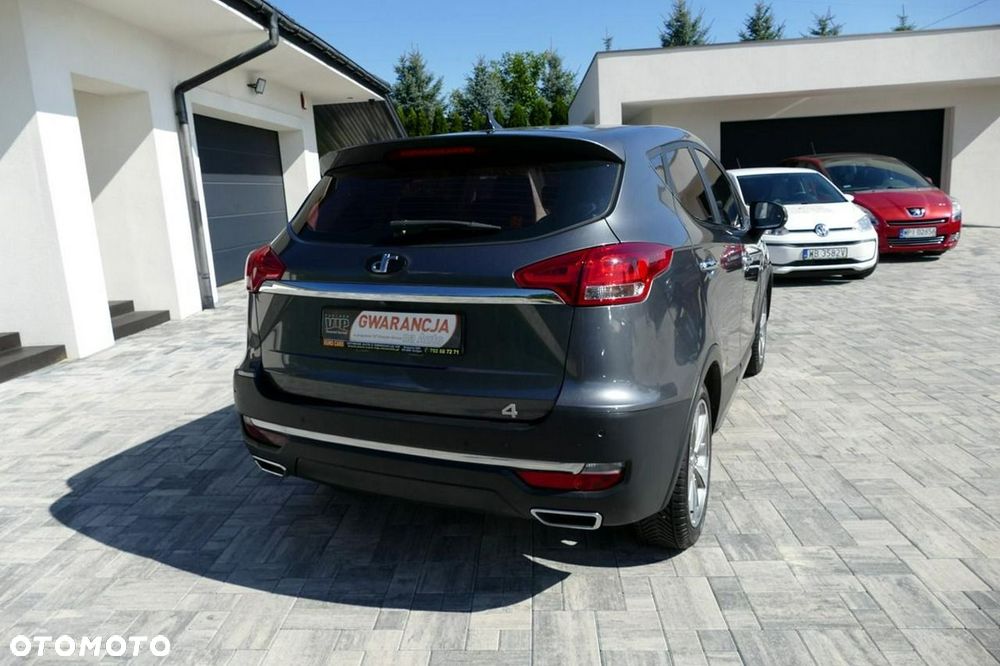 Volkswagen T-Roc - 13