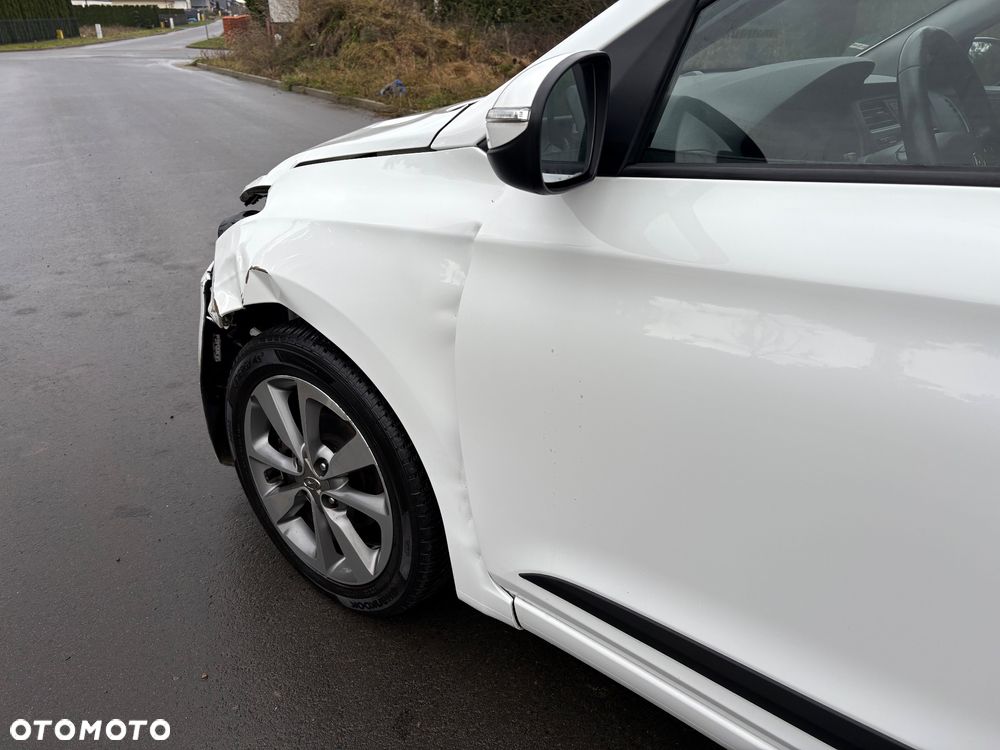 Hyundai i20 1.2 Intro Edition - 19