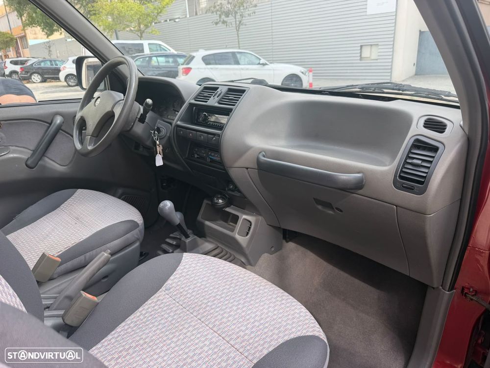 Nissan Terrano II 2.7 LX — fotografia 22