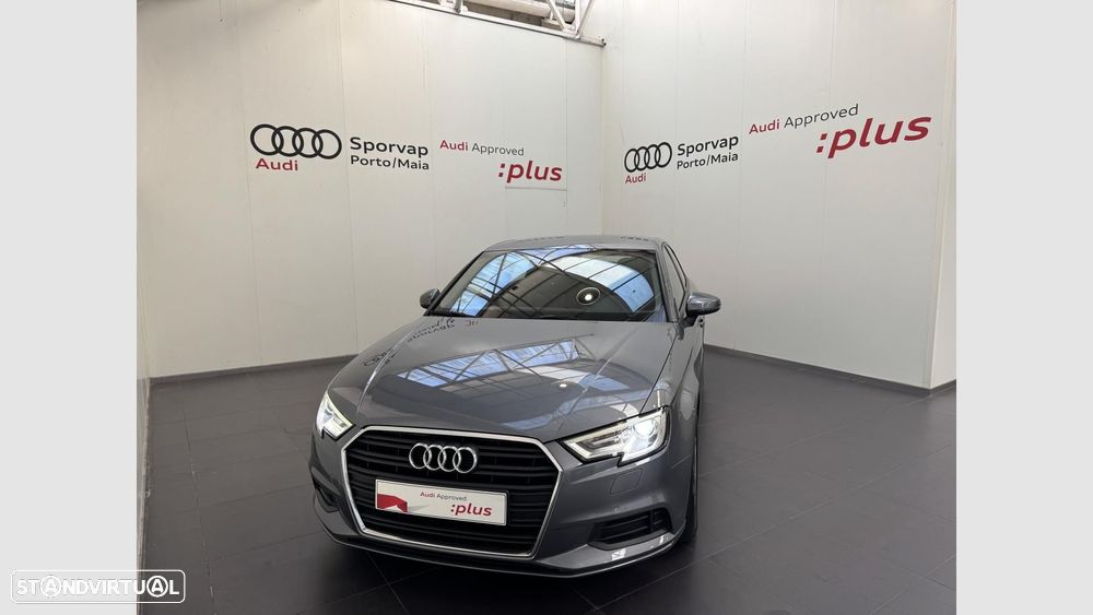 Audi A3 Limousine 1.6 TDI Design - 2