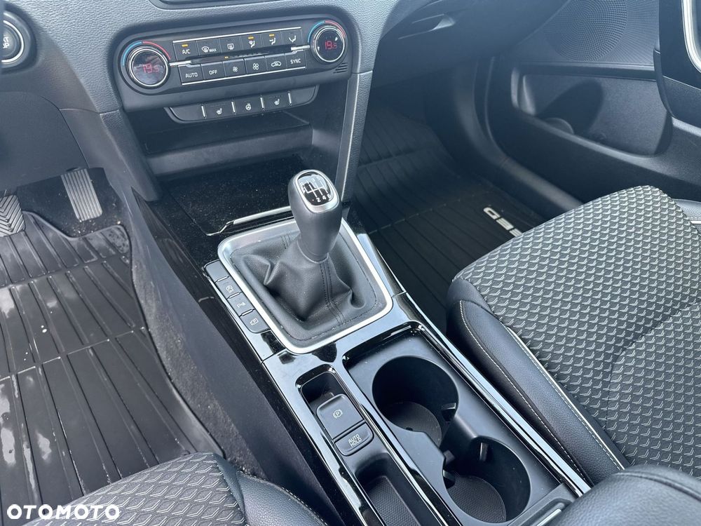 Kia Ceed - 15