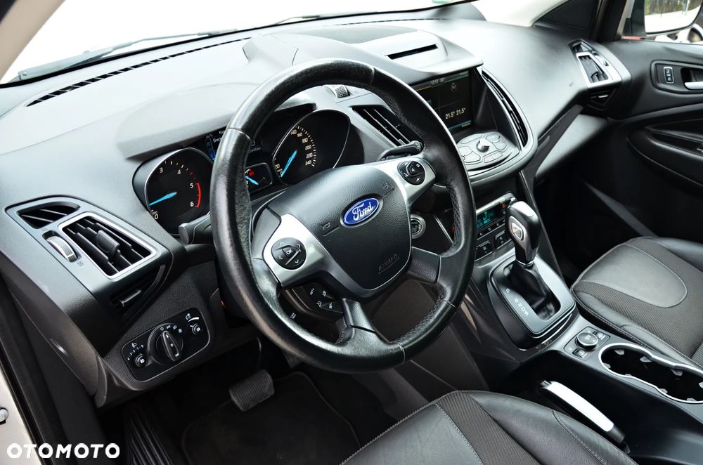Ford Kuga 2.0 TDCi 4x4 Titanium - 29