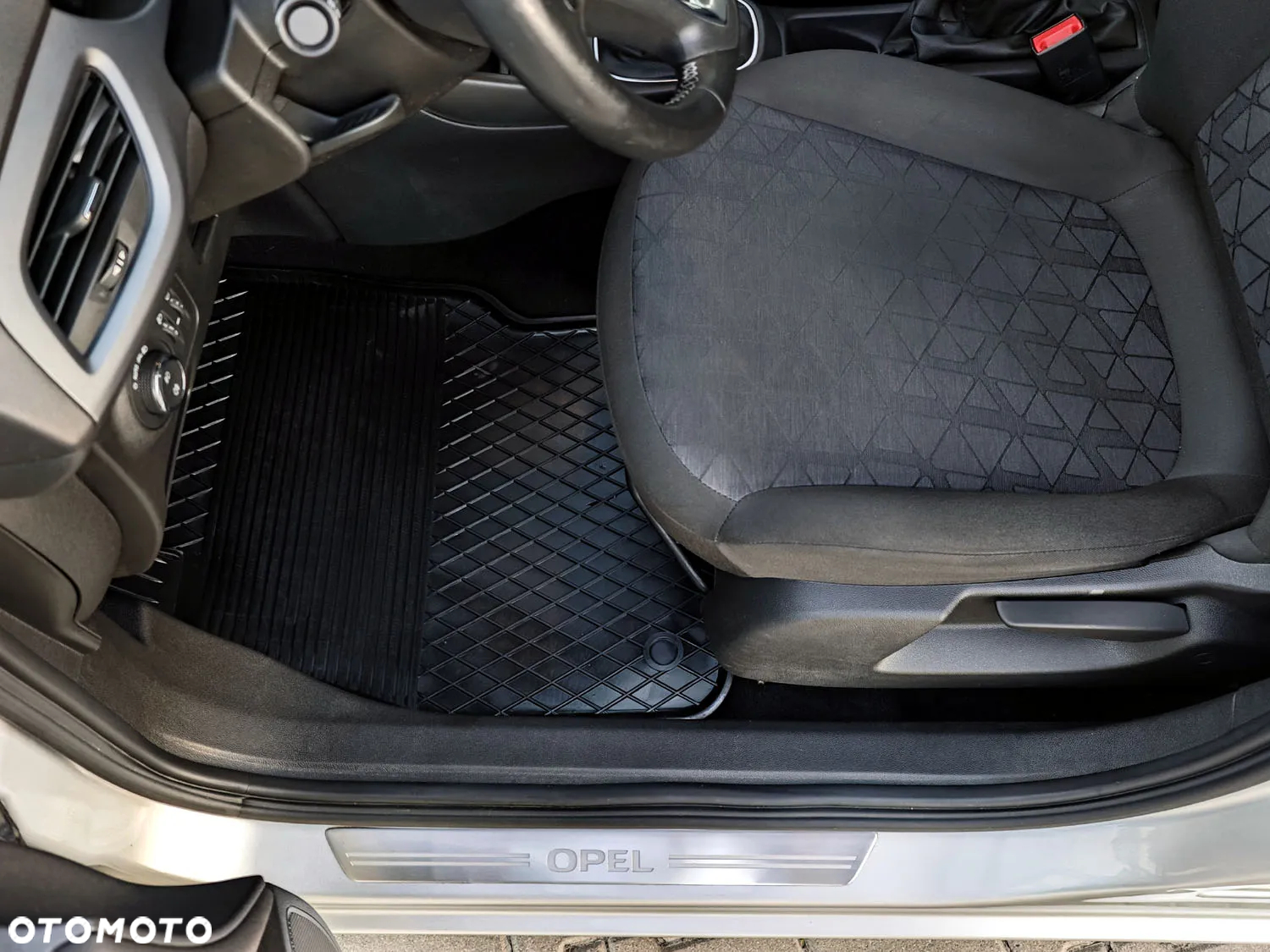 Opel Corsa 1.4 120 Lat - 21