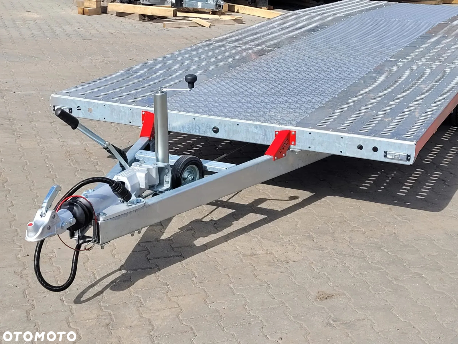 TA-NO DOSTAWA! Laweta Scorpio 600x210cm Przyczepa trzyosiowa z podłogą aluminiową! Koła 10” Kąt najazdu 12° Idealna do przewozu busa, samochodu! DMC 3500kg - 18