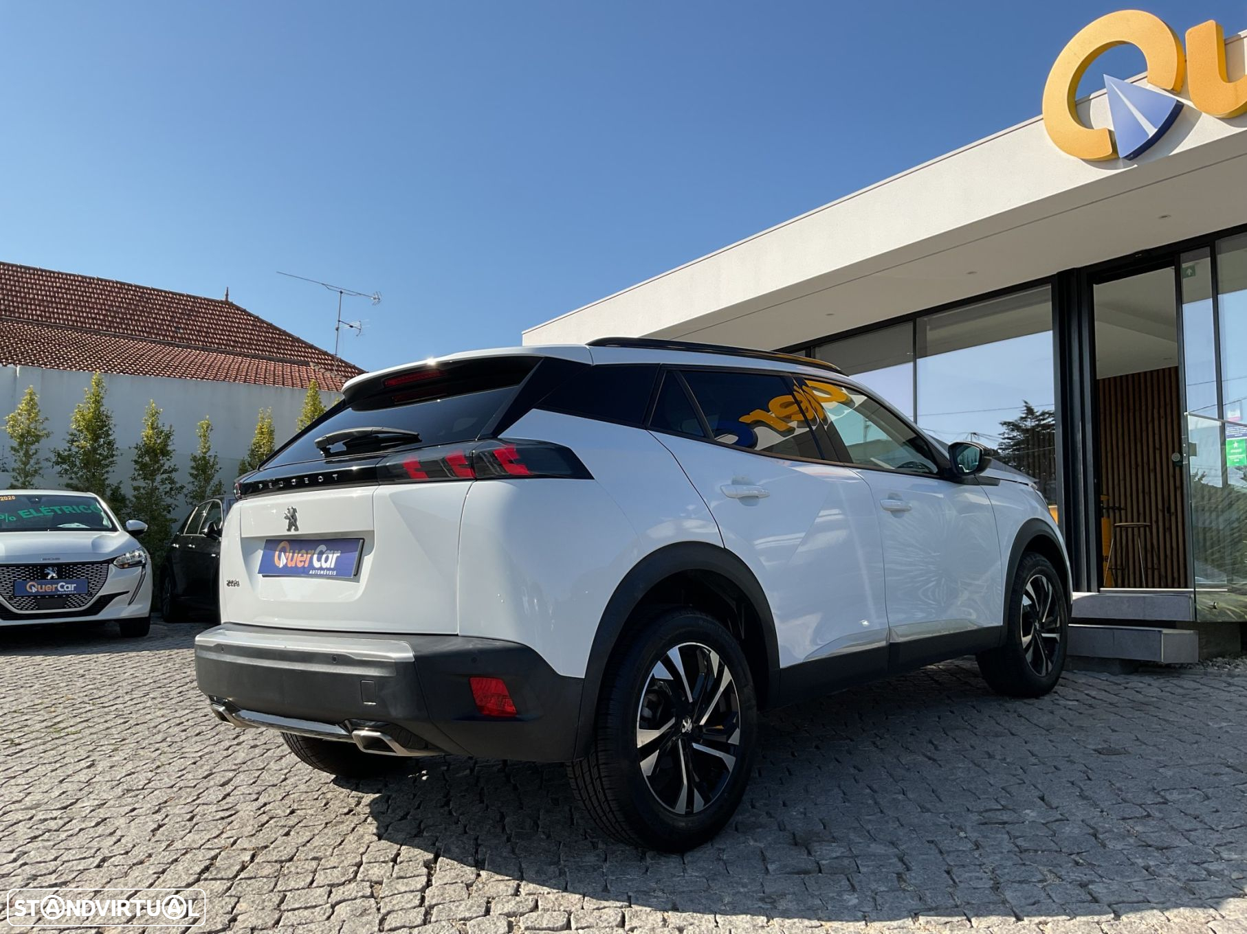Peugeot 2008 1.2 PureTech Allure Pack EAT8 - 10