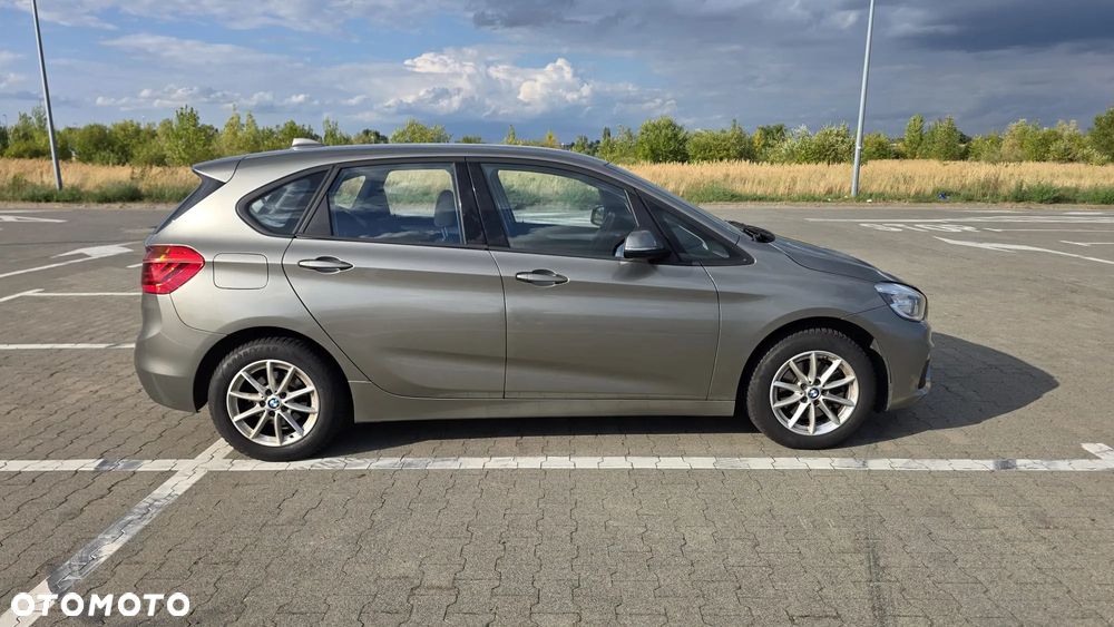 BMW Seria 2 218i - 3