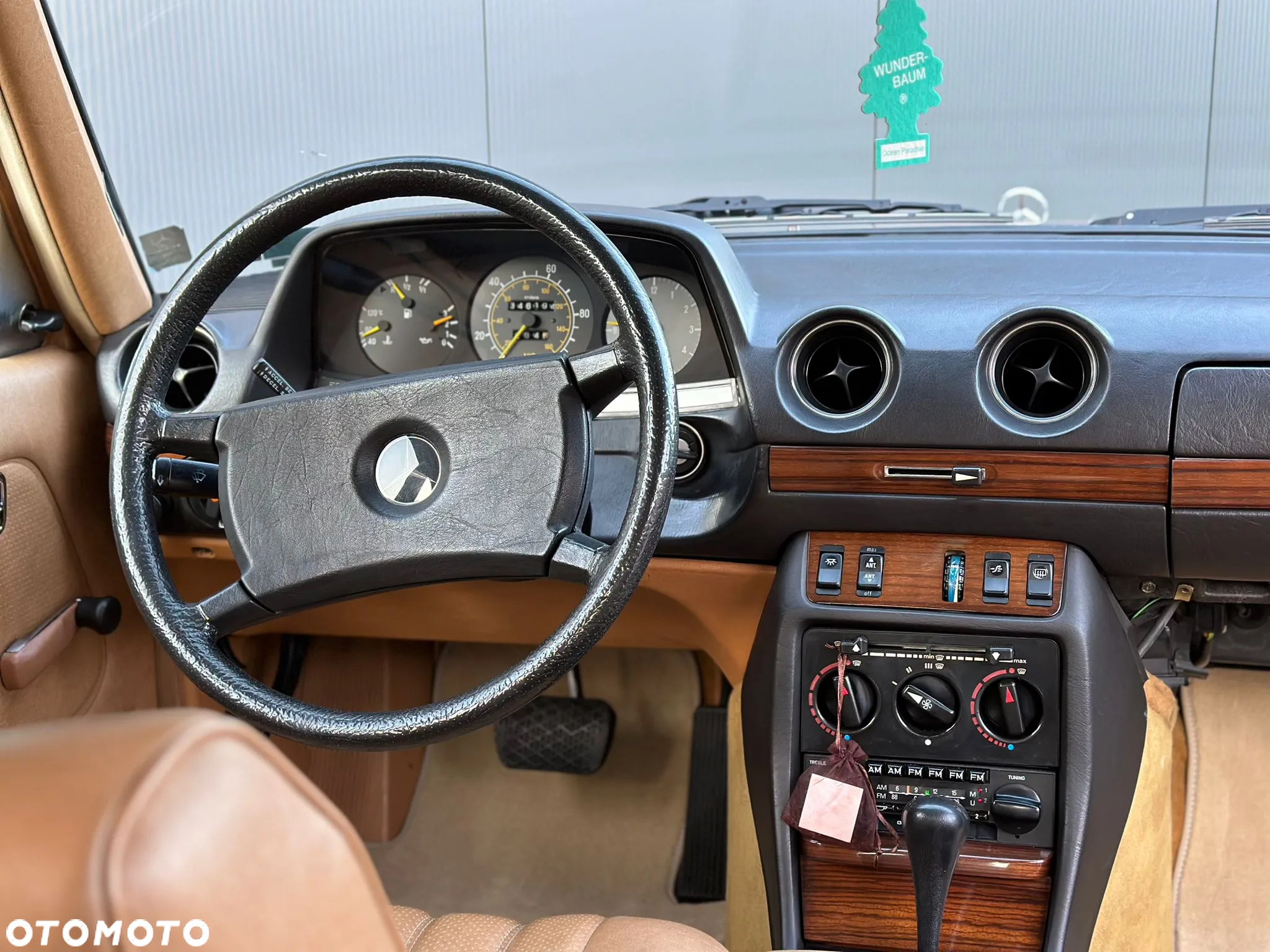 Mercedes-Benz W123 - 9