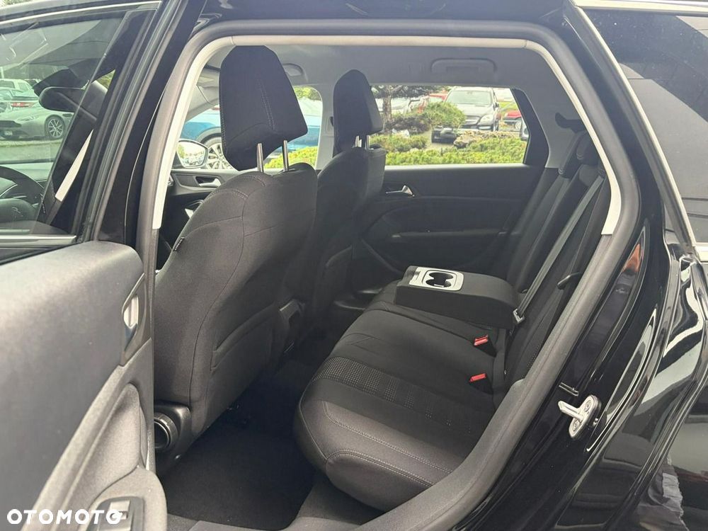 Peugeot 308 - 11