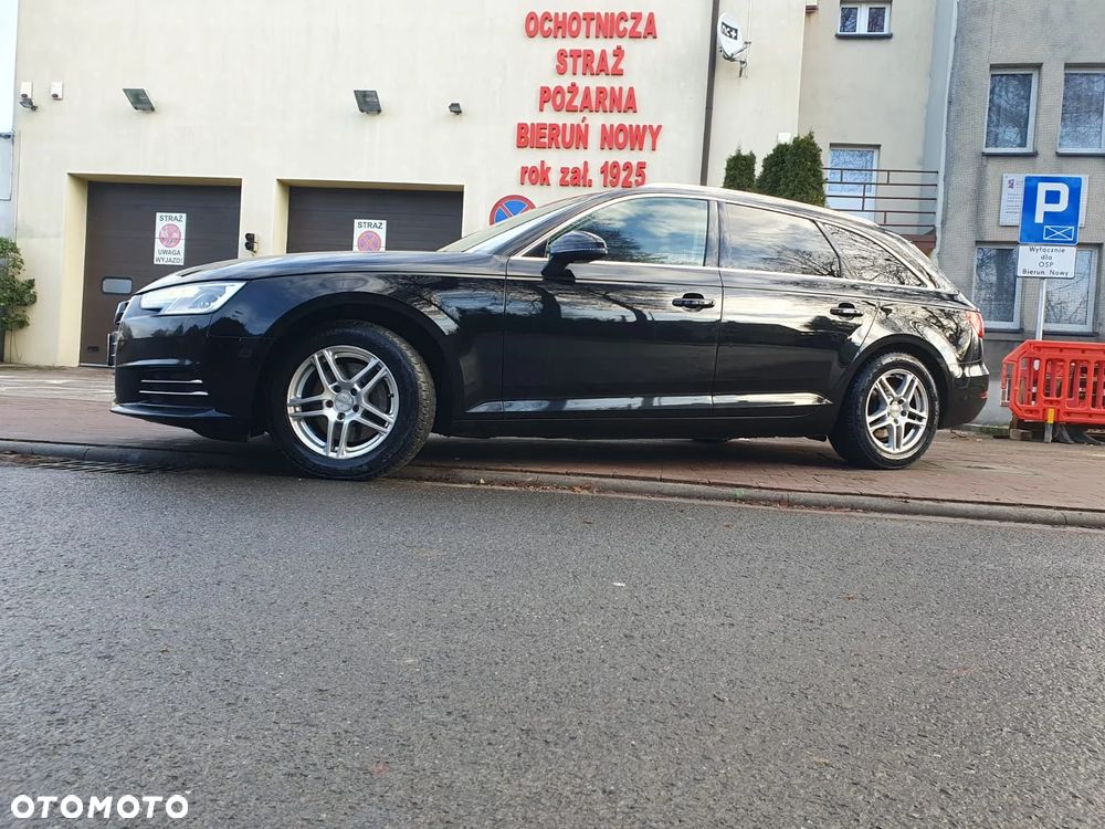 Audi A4 Avant 2.0 TDI ultra S tronic - 31