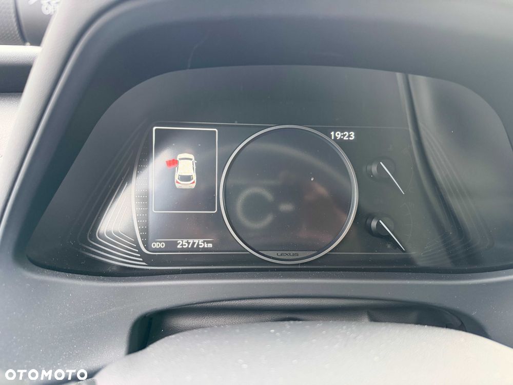 Lexus UX - 6