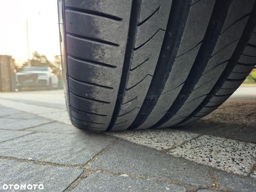 Mercedes-Benz CLS - 32