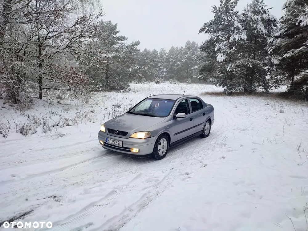 Opel Astra 1.4 GL / Club - 1