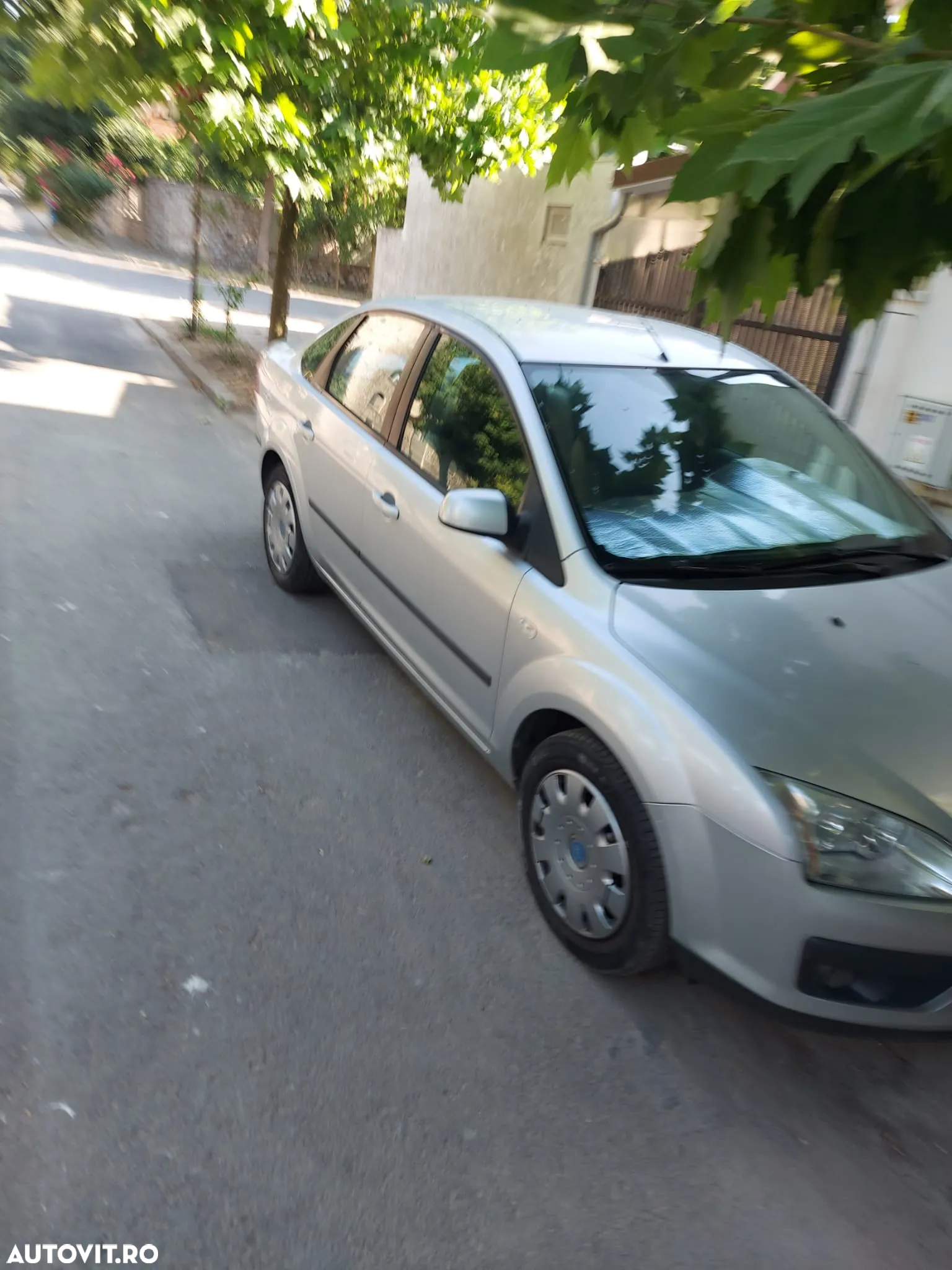 Ford Focus 1.6i Trend - 7