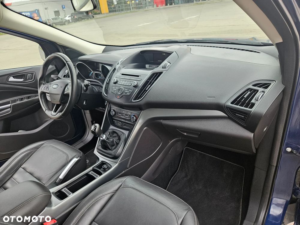 Ford Kuga - 15