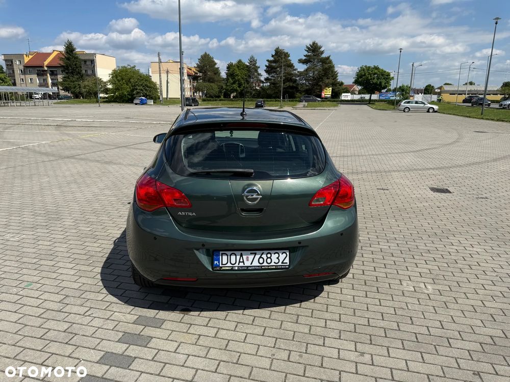 Opel Astra 1.6 Color Edition - 8