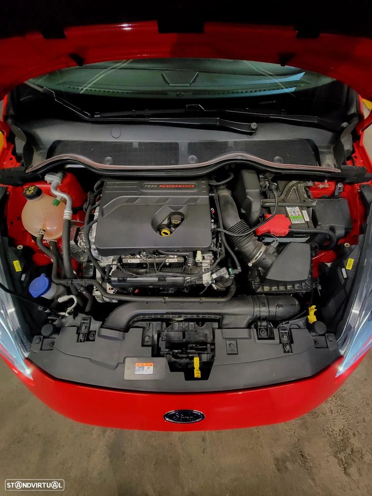 Ford Fiesta 1.5 EcoBoost ST - 16