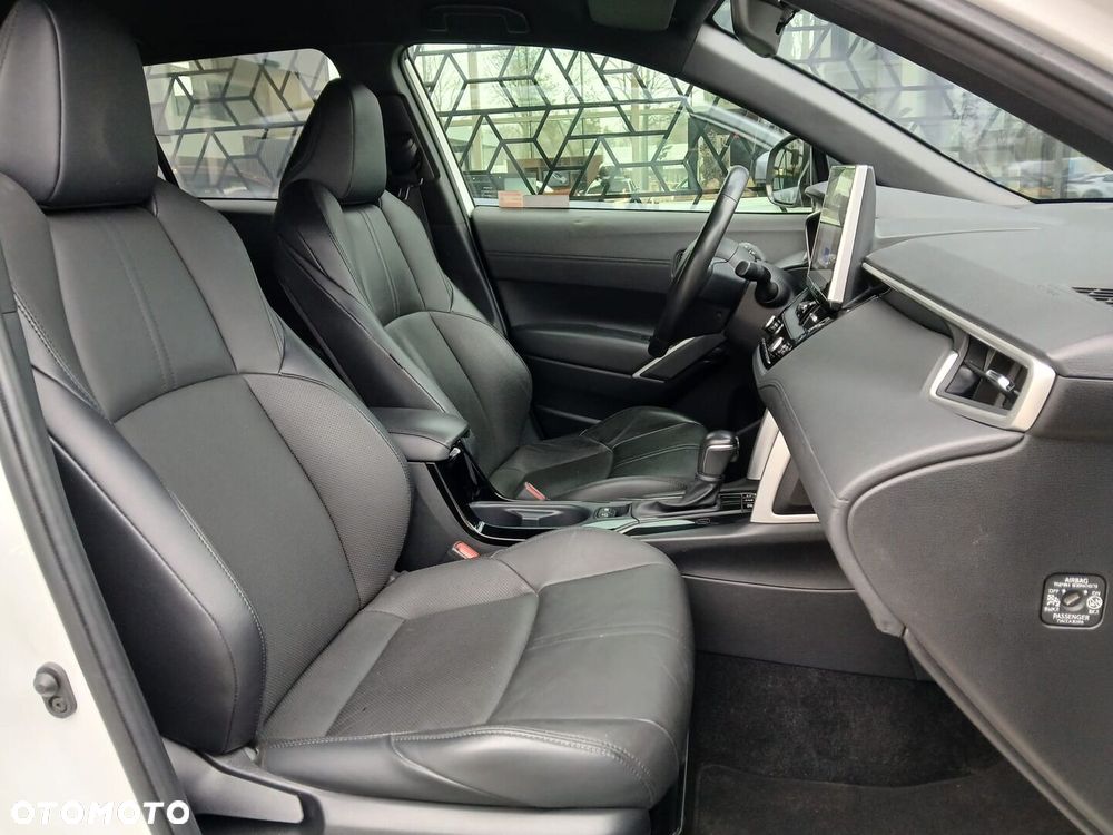 Toyota Corolla Cross 2.0 Hybrid Premiere Edition AWD - 26