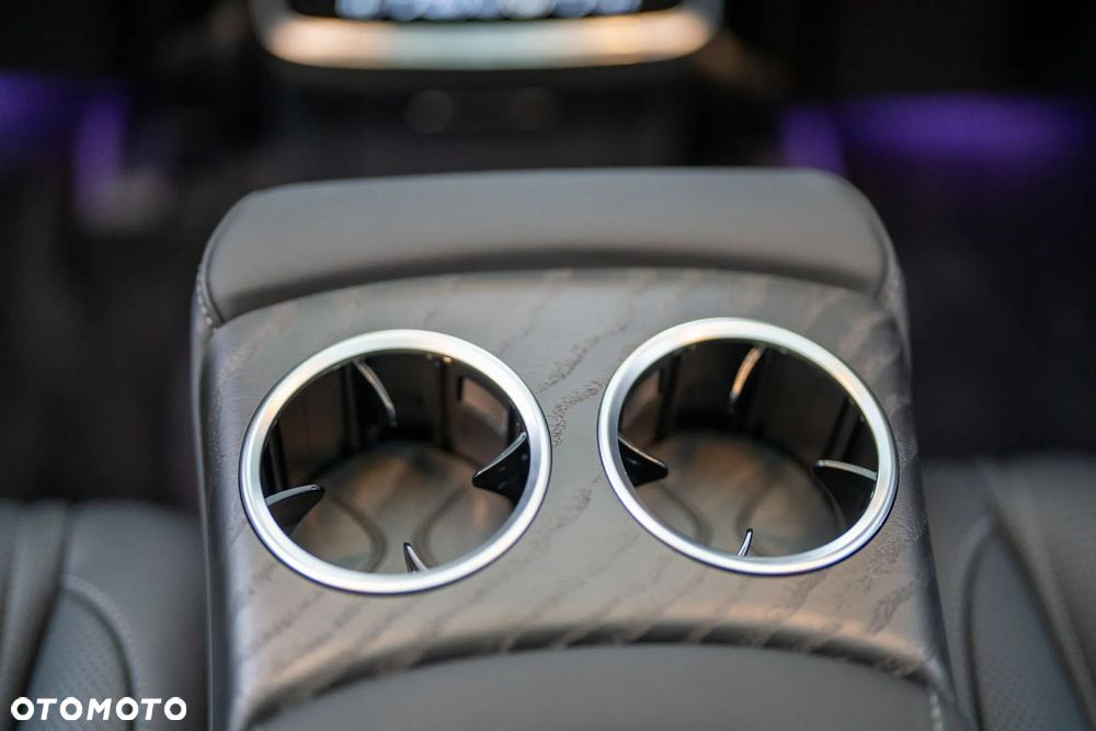 Mercedes-Benz Klasa S AMG 63 4-Matic+ L - 28