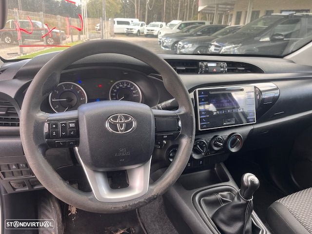 Toyota HILUX CLUB 4x4 150cv LUG. - 10