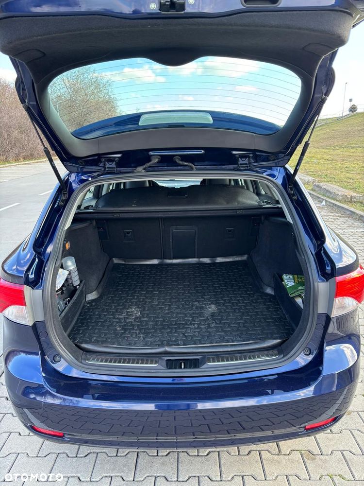 Toyota Avensis 2.0 D-4D Active - 13