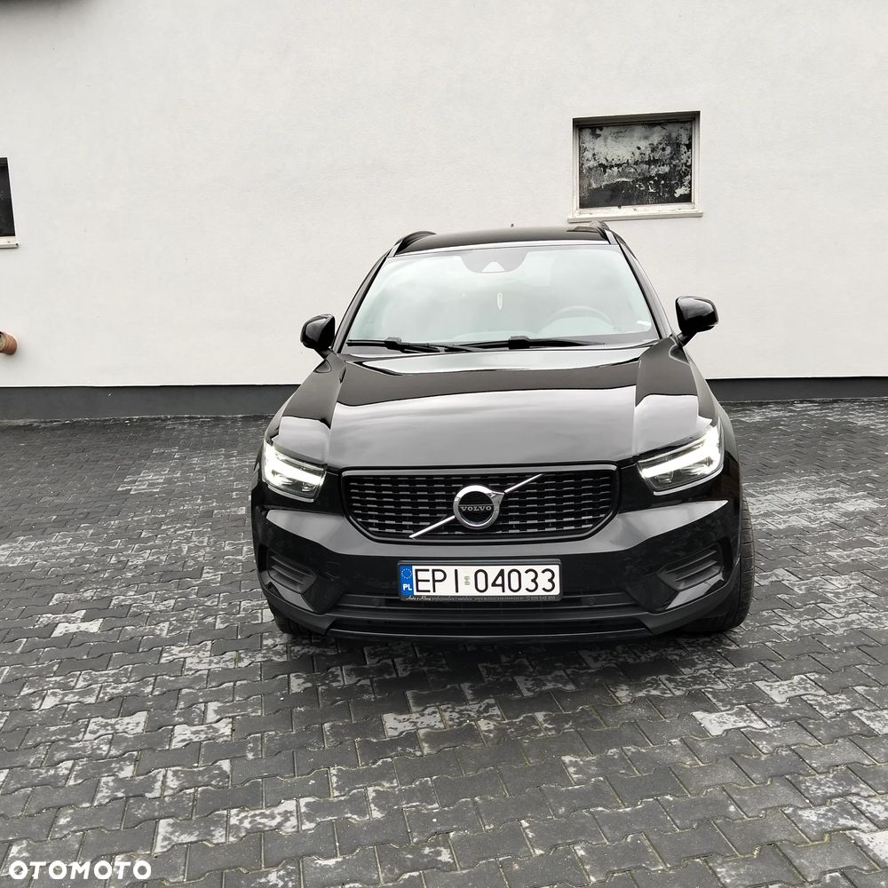 Volvo XC 40 D3 AWD R-Design - 1
