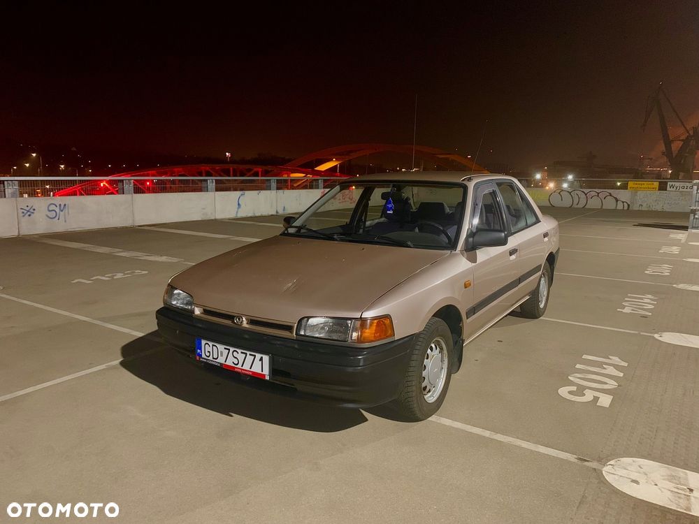 Mazda 323 1.6 GLX - 3