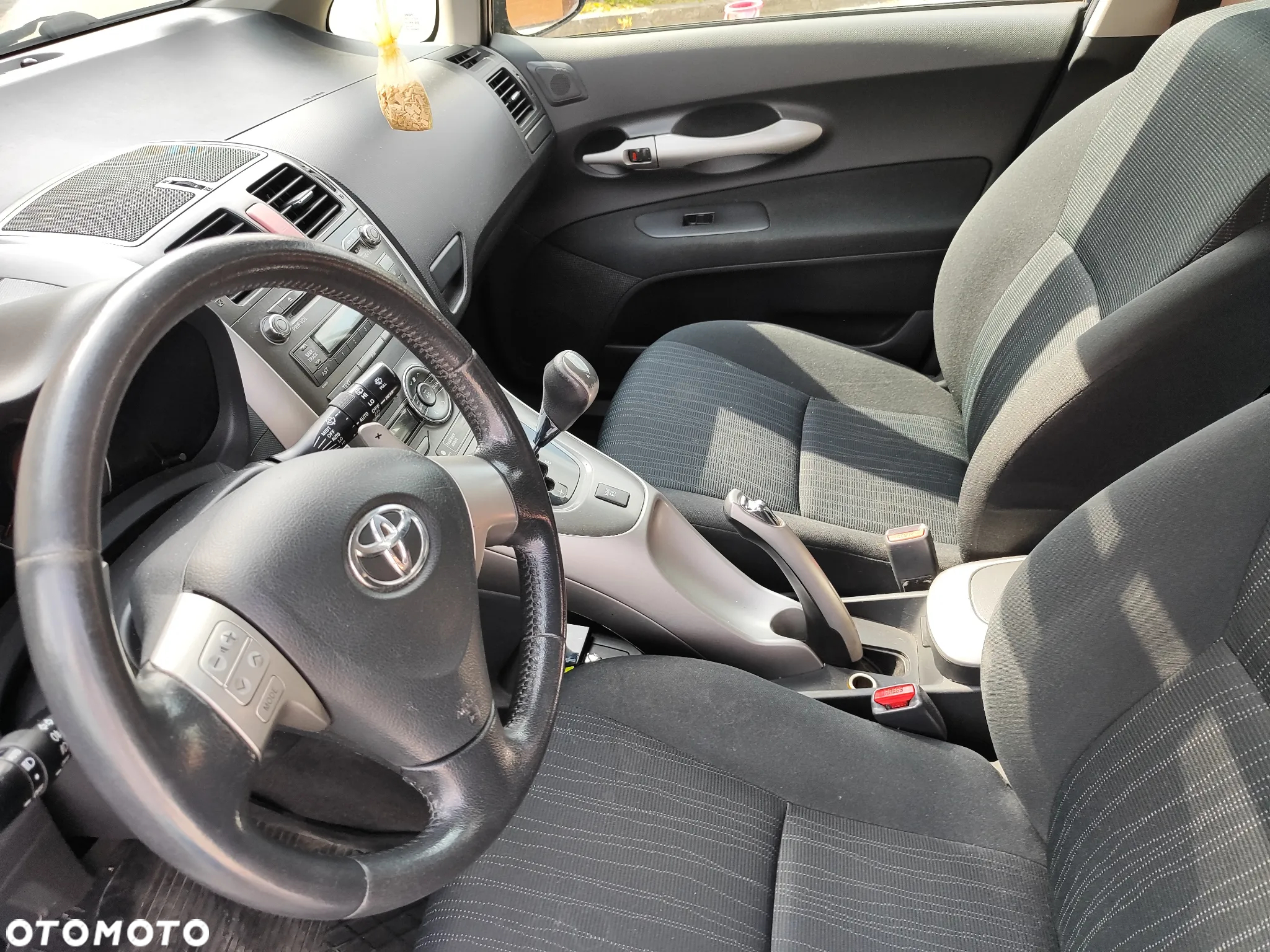 Toyota Auris 1.6 VVT-i Luna MM - 15