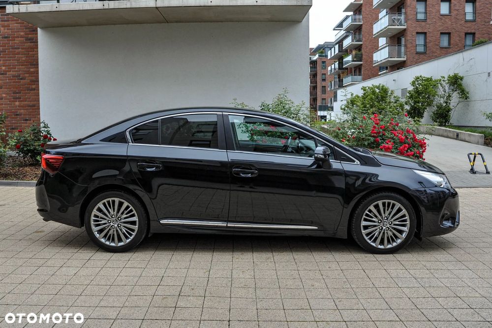 Toyota Avensis 2.0 D-4D Premium - 5