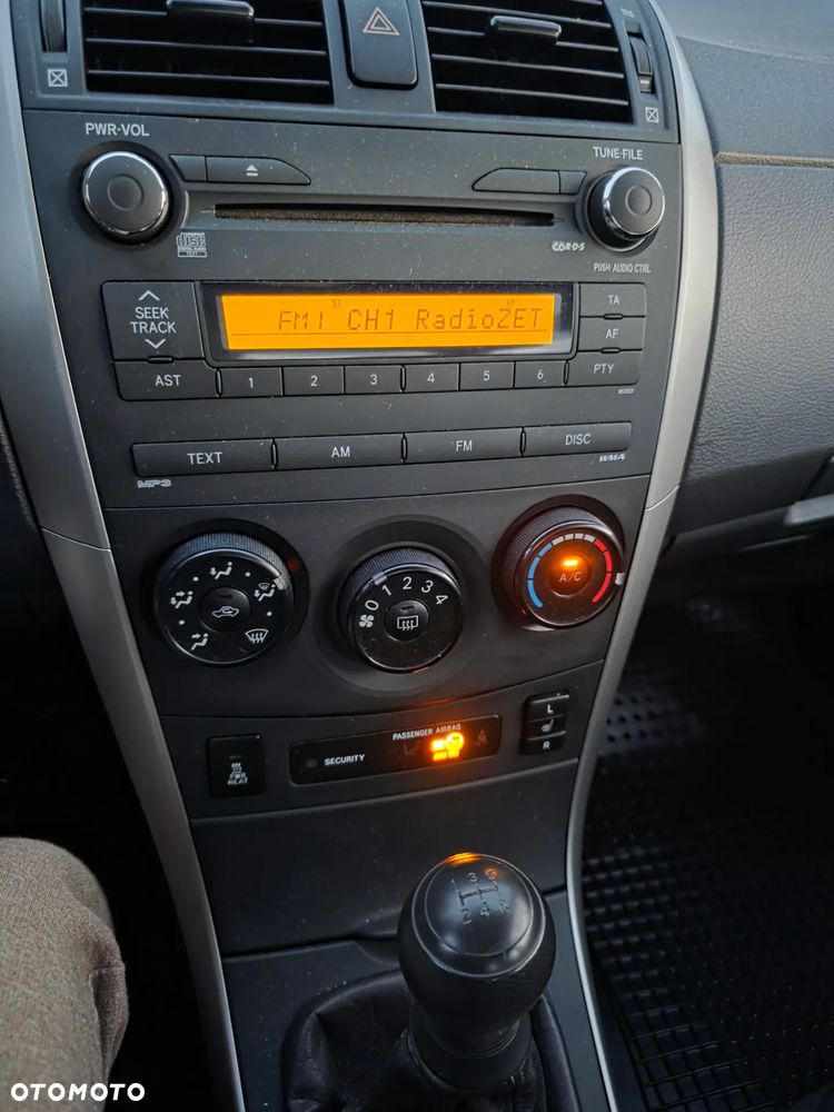 Toyota Corolla 1.4 D-4D Premium - 10