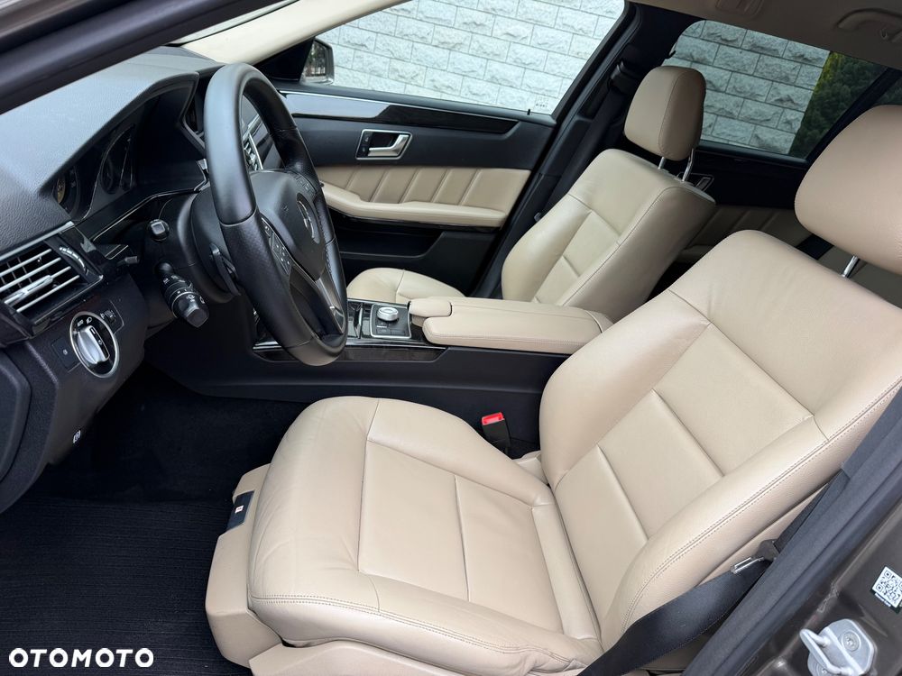 Mercedes-Benz Klasa E 220 CDI 7G-TRONIC Avantgarde - 24