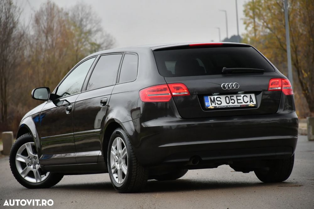 Audi A3 1.6 TDI Sportback DPF Attraction - 10